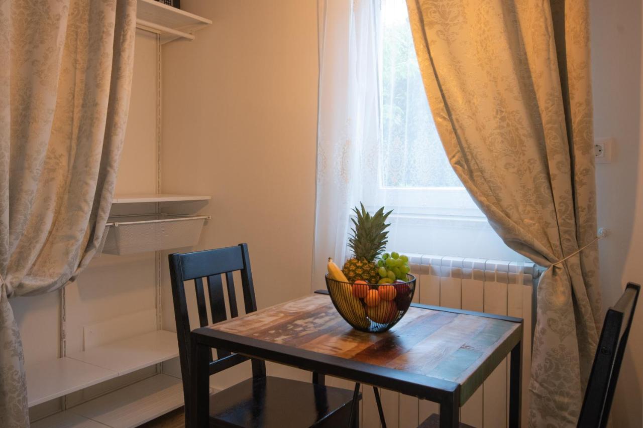 Wellness Studio D'Or - Exclusive New Apartment With Whirlpool, Sauna, Sunny Terrace, Private Parking Porec Exterior photo