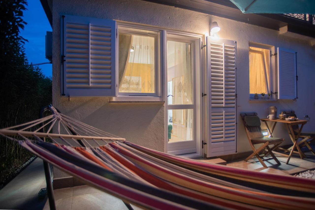 Wellness Studio D'Or - Exclusive New Apartment With Whirlpool, Sauna, Sunny Terrace, Private Parking Porec Exterior photo